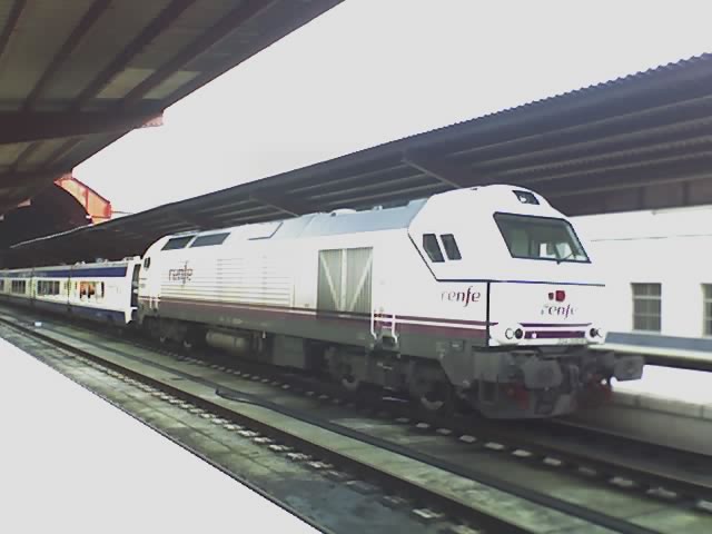 334 Talgo Diurno Madrid.jpg