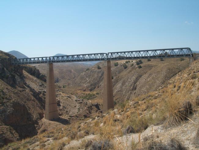 Puente y túnel de El Salado - Linares-Almería.JPG